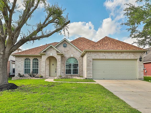 2nd image of 19414 Briarsedge Ct