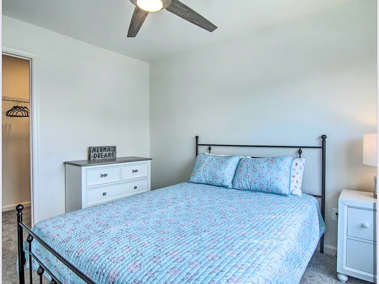 37047 Barrington Pkwy — Photo 12