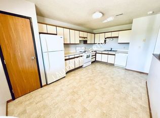 901 Syracuse Ave BUILDING D-46, Norfolk, NE 68701