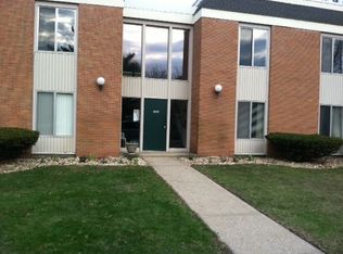 925 Woodside Rd APT 11, Muskegon, MI 49441