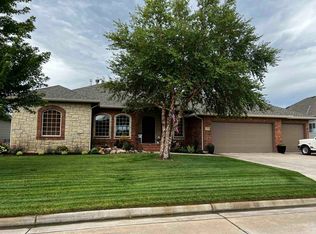 1717 Firebox, Newton, KS 67114