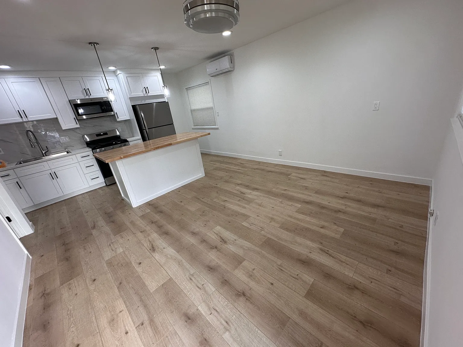 316 S Santa Anita Ave — Photo 4