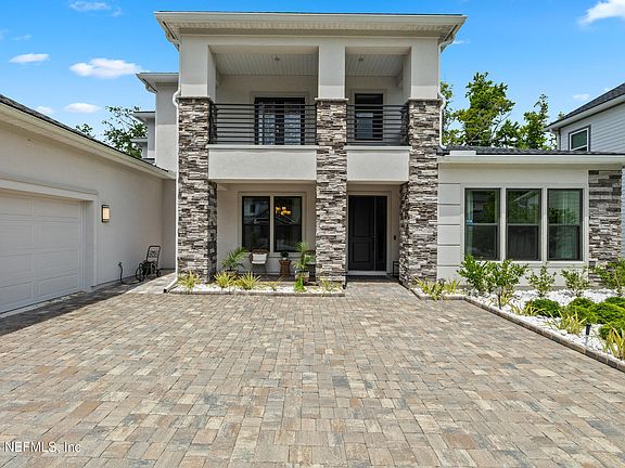 5th image of 10546 SILVERBROOK Trail