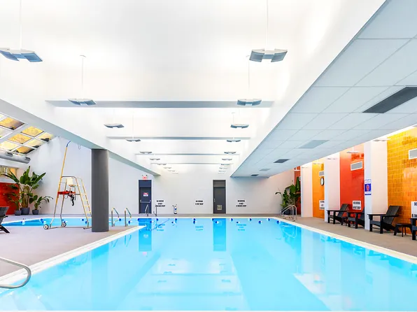 555 Main Street image 11 of 13