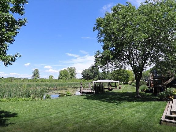 2nd image of 2325 Lakeside Dr