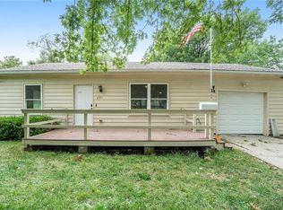 221 S Central St, Olathe, KS 66061