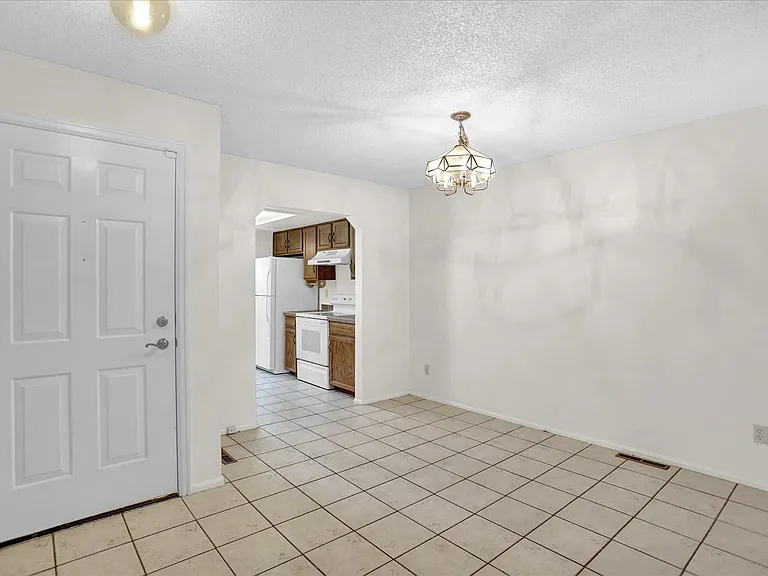 4604 S Fraser Ct #D — Photo 4