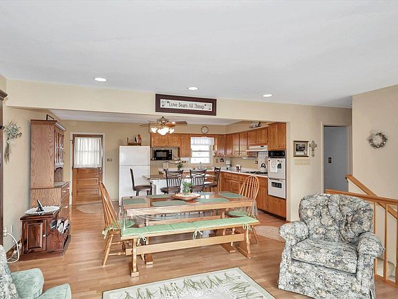 4th image of 916 40th St