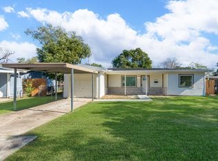 903 Mobile Dr, Pasadena, TX 77506