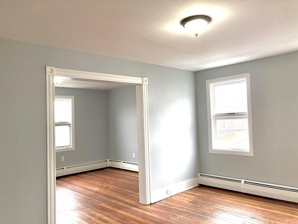 2nd image of 82 Corner W Division St #2