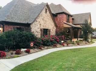 2208 W 78th St, Tulsa, OK 74132