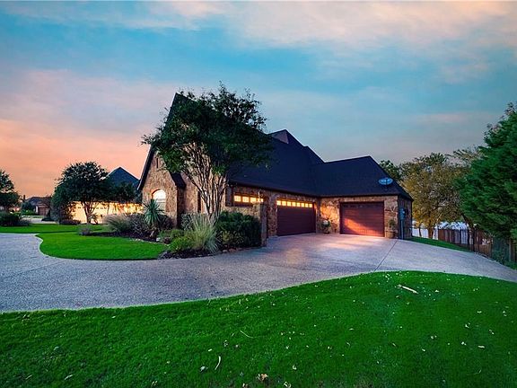 3rd image of 6116 Lake Shore Dr