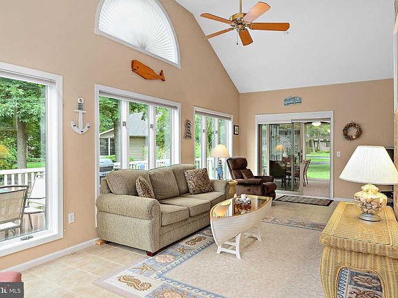 5th image of 29668 Sawmill Dr