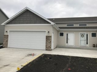 943 Eaglewood Ave, West Fargo, ND 58078