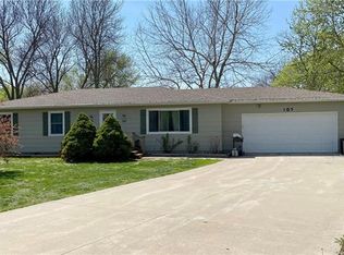 107 Santa Fe Dr, Baldwin City, KS 66006