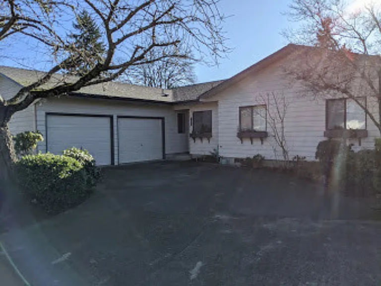 3570 Hickory Ave — Photo 2