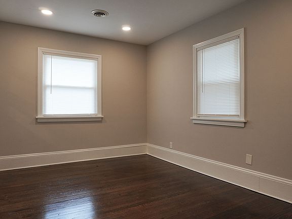 5th image of 1025 Woodhaven Dr