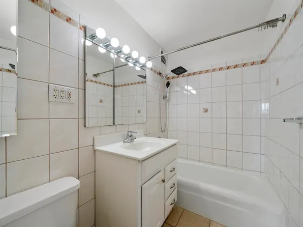 7855 Blvd East image 15 of 22