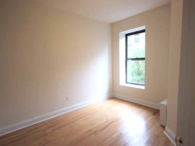 208 W 104th St #4A — Photo 5