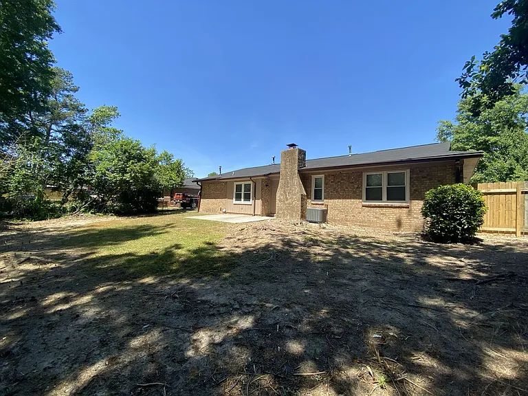 4532 Hillside Dr — Photo 15