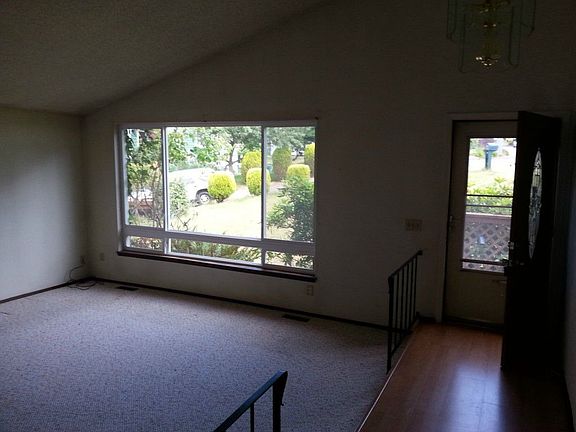 5th image of 7845 NE Hackamore Ct