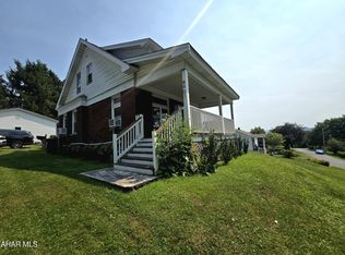 4901 Highland Park Ave, Altoona, PA 16602