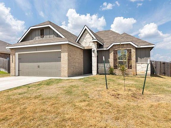 2nd image of 3511 Loma Gaile Ln