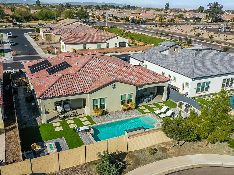 4061 S Emerald Dr — Photo 46