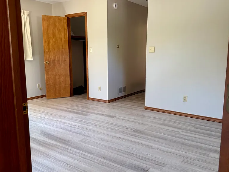 503 Hessel Blvd — Photo 49