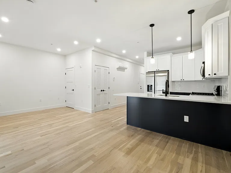 633 Newark Ave #302 — Photo 17
