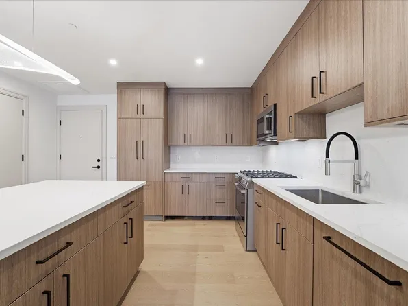 921 Madison Street image 1 of 25