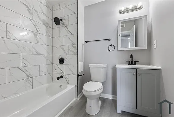 3306 Clifton Ave — Photo 8