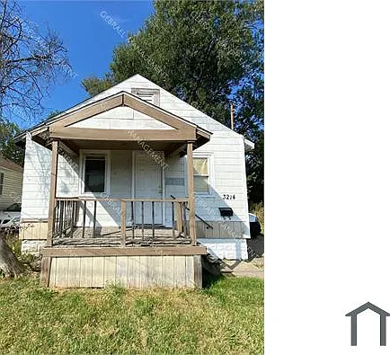 3214 S Grand Traverse St — Photo 1