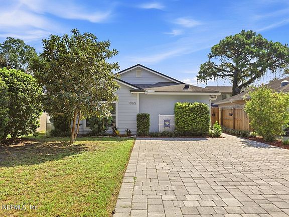 2nd image of 1065 HIBISCUS Street