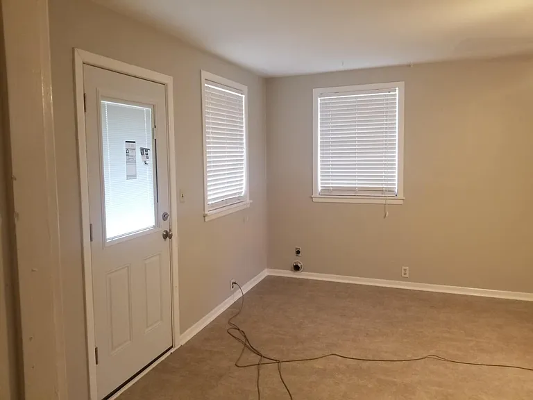 1714 N Binkley St — Photo 14