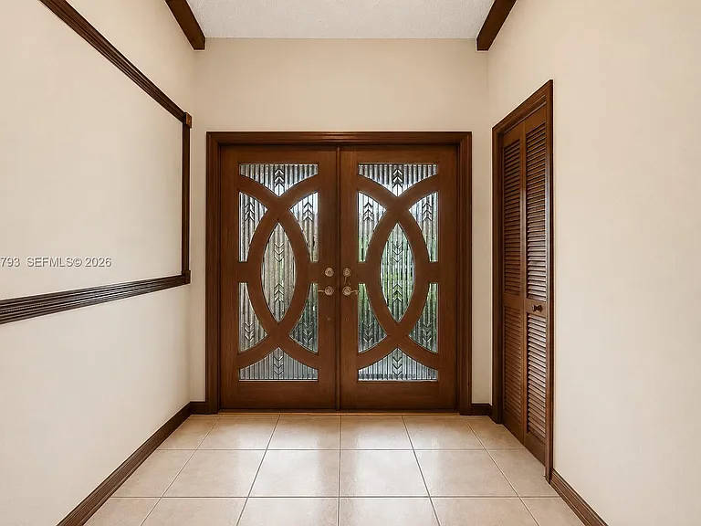 7365 N Augusta Dr — Photo 3