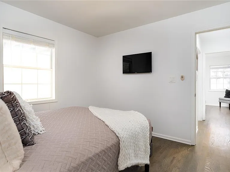 799 Verner St NW #B — Photo 10