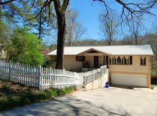 2071 Luxuria Ct, Tucker, GA 30084