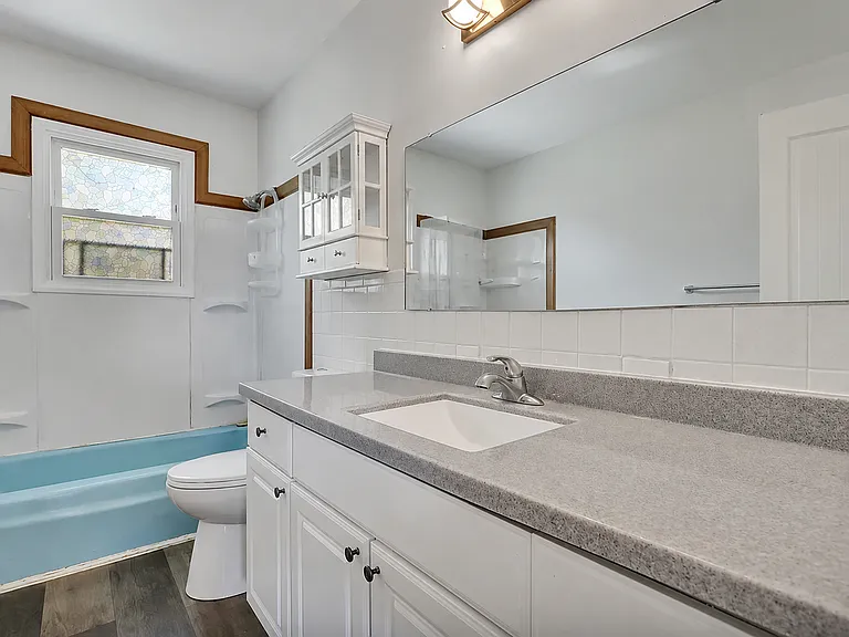 Upstairs bathroom