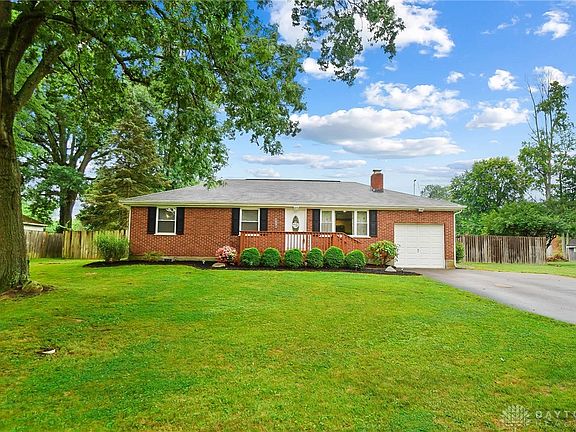 2nd image of 5695 Melody Ln