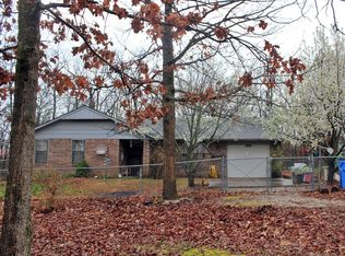 209 Dogwood Cir, Gore, OK 74435