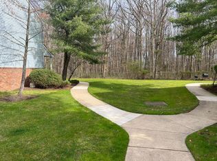 129 Aspen Dr, North Brunswick, NJ 08902