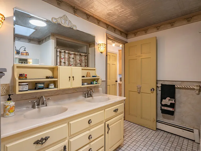 133 Raymond Rd #1 — Photo 9
