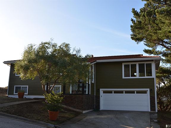 2nd image of 11 Humboldt Ct