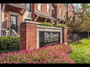 6625 Reserve Dr, Indianapolis, IN 46220