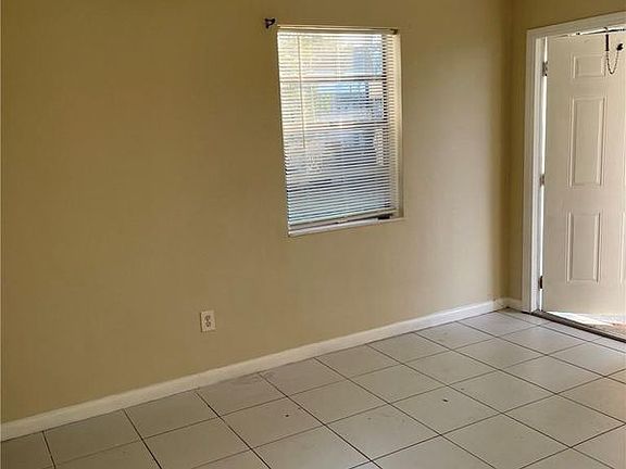 3rd image of 4117 SW 24th St