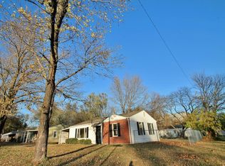 2248 SW Edgewater Ter, Topeka, KS 66614