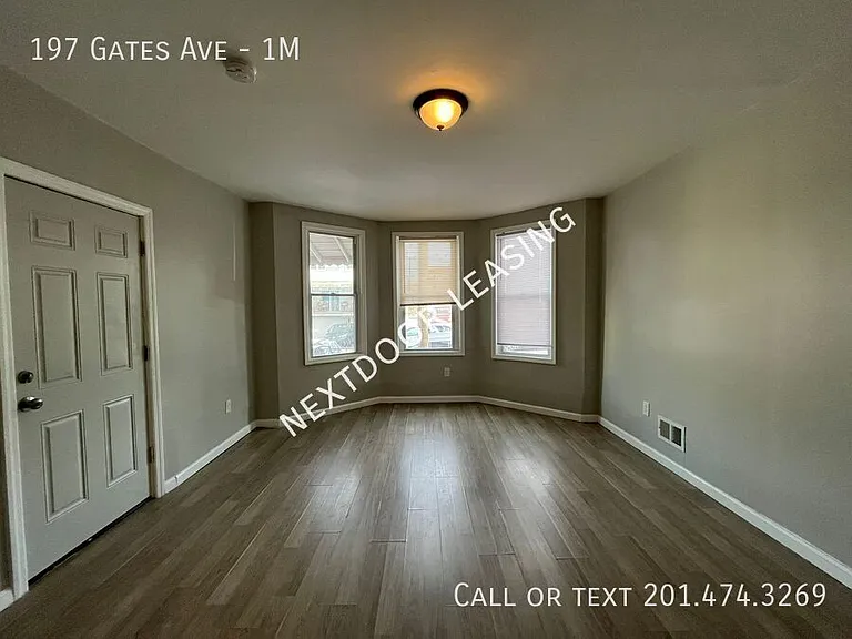 197 Gates Ave #1M — Photo 2