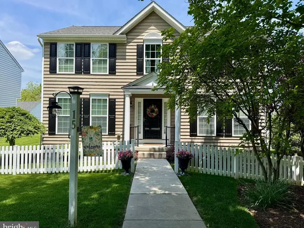 15 Blue Bird Ln, Cochranville, PA 19330