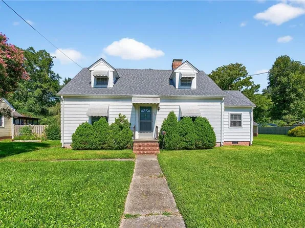 1132 Proctor St, Suffolk, VA 23434